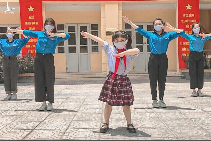 Thủ tướng chỉ đạo về việc bầu cử trong diễn biến dịch COVID-19 căng thẳng Thủ tướng chỉ đạo về việc bầu cử trong diễn biến dịch COVID-19 căng thẳng