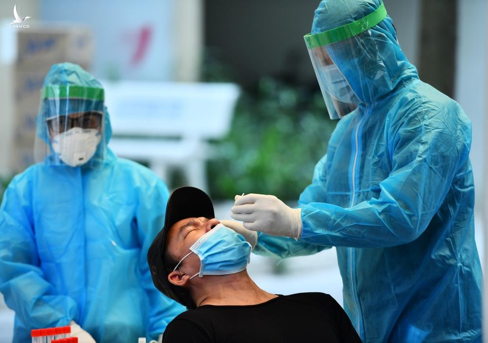 Bí thư Hà Nội Đinh Tiến Dũng: “Phải bình tĩnh vì chống dịch còn khó hơn chống giặc” Bí thư Hà Nội Đinh Tiến Dũng: “Phải bình tĩnh vì chống dịch còn khó hơn chống giặc”