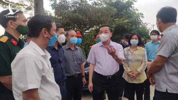 Chủ tịch Hà Nội: ‘Tận dụng 48 giờ vàng khống chế lây nhiễm biến thể vi rút Ấn Độ’ Chủ tịch Hà Nội: ‘Tận dụng 48 giờ vàng khống chế lây nhiễm biến thể vi rút Ấn Độ’