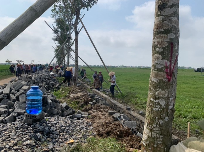 Liên tiếp những yêu sách bố đời của giáo xứ Đăng Cao do linh mục Đinh Văn Minh làm quản xứ Liên tiếp những yêu sách bố đời của giáo xứ Đăng Cao do linh mục Đinh Văn Minh làm quản xứ