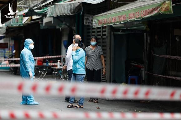 Phó Thủ tướng: ‘Đợt dịch này phức tạp hơn ba lần trước’ Phó Thủ tướng: ‘Đợt dịch này phức tạp hơn ba lần trước’