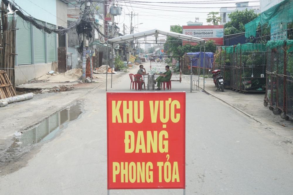 TP.HCM dừng tất cả các dịch vụ hớt tóc làm đẹp, cà phê quán ăn không bán tại chỗ TP.HCM dừng tất cả các dịch vụ hớt tóc làm đẹp, cà phê quán ăn không bán tại chỗ