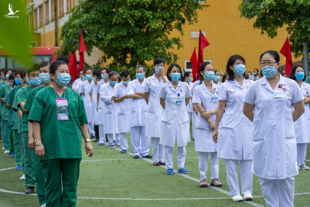 Bộ trưởng Y tế đến Bắc Giang chỉ đạo dập dịch Covid-19 Bộ trưởng Y tế đến Bắc Giang chỉ đạo dập dịch Covid-19