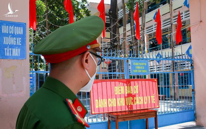 Một chiến sĩ công an nghi mắc Covid-19 Một chiến sĩ công an nghi mắc Covid-19