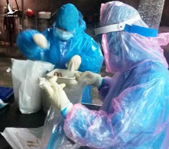 Hai vợ chồng ở Hà Tĩnh dương tính Covid-19: Phong tỏa 500 hộ dân Hai vợ chồng ở Hà Tĩnh dương tính Covid-19: Phong tỏa 500 hộ dân