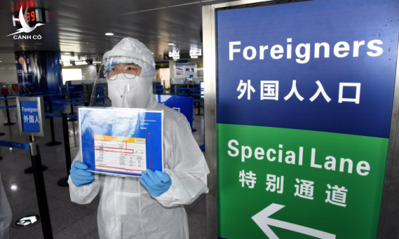 31 người Hàn Quốc bị đốt ‘nhầm’ hộ chiếu ở Trung Quốc 31 người Hàn Quốc bị đốt ‘nhầm’ hộ chiếu ở Trung Quốc