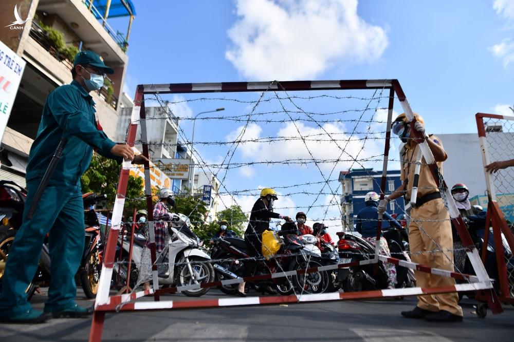 Hai tuần là ‘thời gian vàng’ để TP.HCM chặt đứt nguồn lây nhiễm Hai tuần là ‘thời gian vàng’ để TP.HCM chặt đứt nguồn lây nhiễm