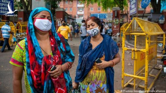 Mối lo mới: Tiêm vắc xin trị không đúng biến chủng corona đang hoành hành