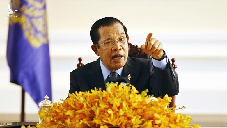 Thủ tướng Hun Sen cách ly 14 ngày do liên quan ca nhiễm Covid-19 Thủ tướng Hun Sen cách ly 14 ngày do liên quan ca nhiễm Covid-19