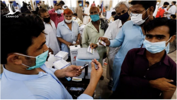 Ở Pakistan, không chịu tiêm vắc xin COVID-19 bị cắt mạng điện thoại Ở Pakistan, không chịu tiêm vắc xin COVID-19 bị cắt mạng điện thoại