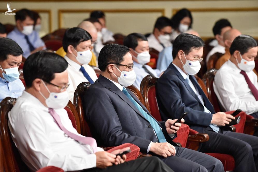 Thủ tướng phát biểu tại lễ ra mắt Quỹ vaccine phòng chống Covid-19 Thủ tướng phát biểu tại lễ ra mắt Quỹ vaccine phòng chống Covid-19