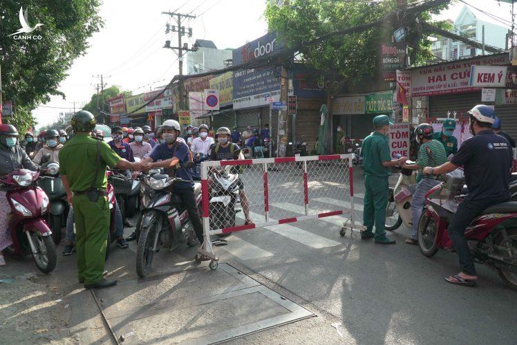 7 ổ dịch rải rác các quận huyện TP.HCM, sẽ còn ca mới trong 10 ngày tới 7 ổ dịch rải rác các quận huyện TP.HCM, sẽ còn ca mới trong 10 ngày tới