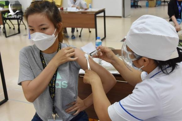 Hôm nay 500.000 liều vaccine Sinopharm của Trung Quốc về đến Việt Nam Hôm nay 500.000 liều vaccine Sinopharm của Trung Quốc về đến Việt Nam