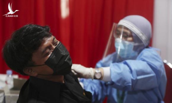 Biến chủng Delta nguy cơ nhấn chìm Indonesia Biến chủng Delta nguy cơ nhấn chìm Indonesia