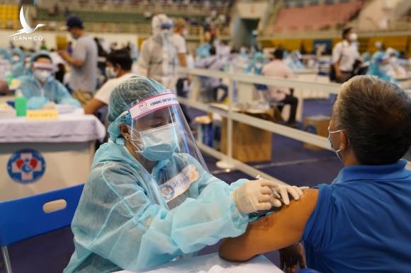 Khởi động chiến dịch tiêm chủng vắc xin Covid-19 với 19.000 điểm tiêm trên cả nước