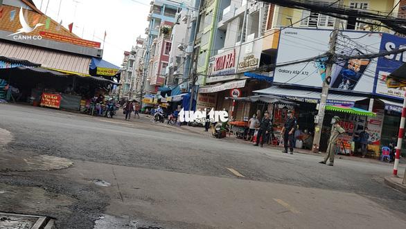 NÓNG: Công an An Giang khám xét nhiều tiệm vàng liên quan ‘trùm’ Mười Tường NÓNG: Công an An Giang khám xét nhiều tiệm vàng liên quan ‘trùm’ Mười Tường