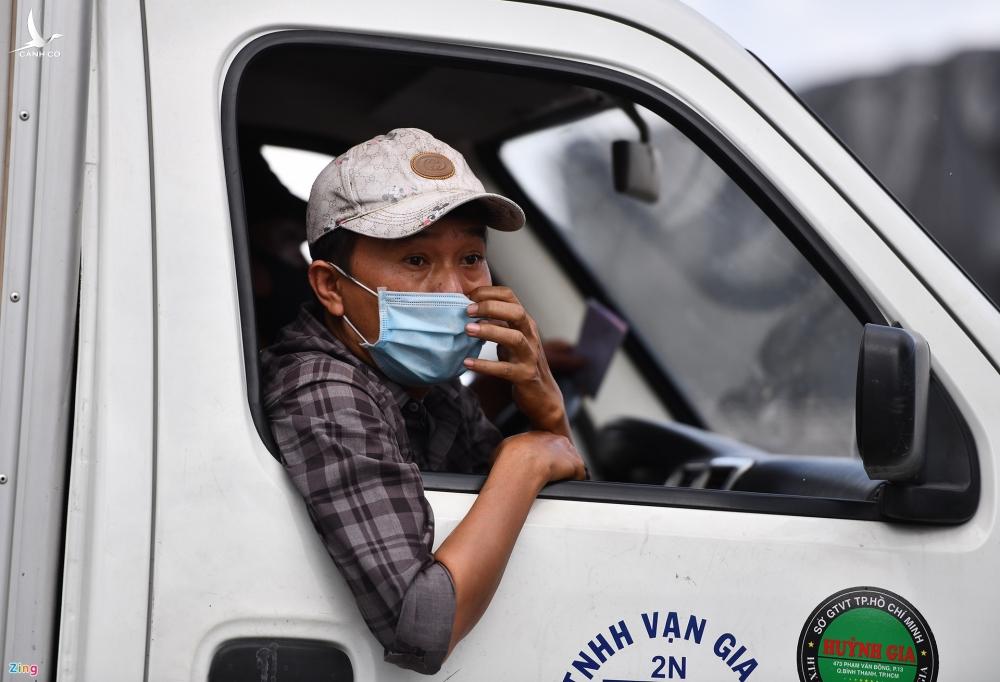 Lao động, doanh nghiệp đuối sức vì giấy xét nghiệm Lao động, doanh nghiệp đuối sức vì giấy xét nghiệm