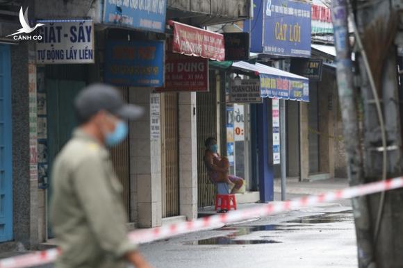 TP.HCM phong tỏa 4 khu phố với gần 10.000 dân ở phường 13, quận 10 TP.HCM phong tỏa 4 khu phố với gần 10.000 dân ở phường 13, quận 10