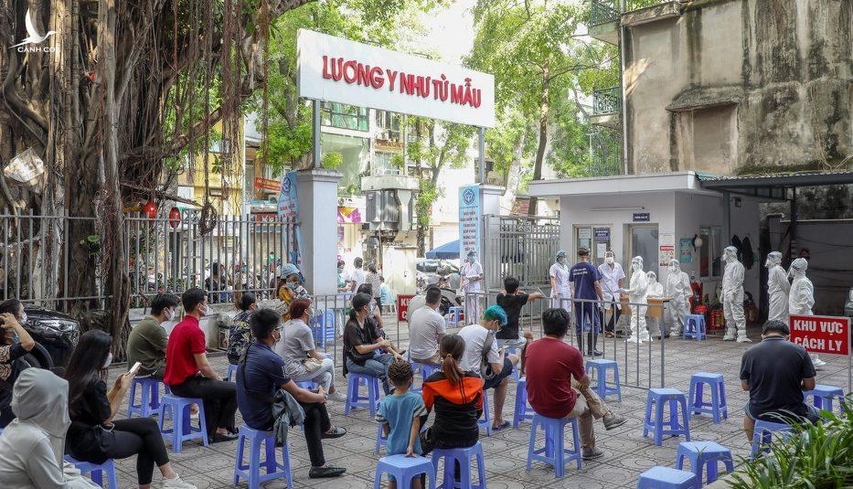 25 chuyên gia chống dịch chi viện TP HCM 25 chuyên gia chống dịch chi viện TP HCM