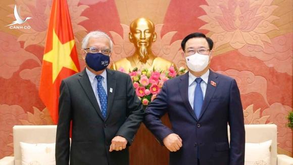 COVAX đã hỗ trợ gần 10 triệu liều vắc xin Covid-19 cho Việt Nam COVAX đã hỗ trợ gần 10 triệu liều vắc xin Covid-19 cho Việt Nam