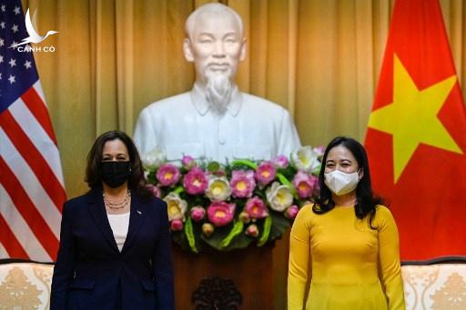 Phó Tổng thống Mỹ đến Phủ chủ tịch, bắt đầu lịch trình tại Việt Nam