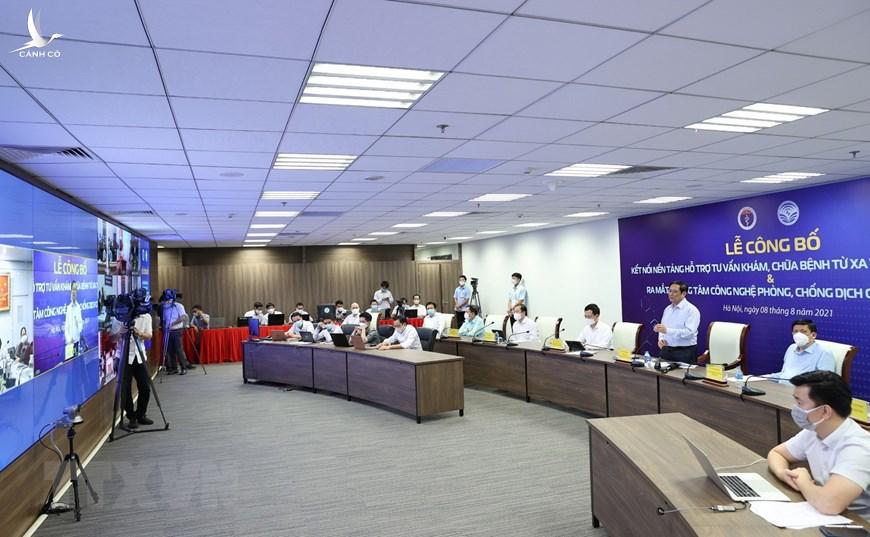Thủ tướng dự lễ công bố kết nối nền tảng hỗ trợ tư vấn khám, chữa bệnh từ xa Thủ tướng dự lễ công bố kết nối nền tảng hỗ trợ tư vấn khám, chữa bệnh từ xa