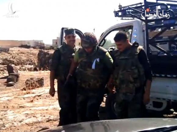 Kinh hoàng cảnh hàng trăm người bị thiêu rụi trong hố chôn tập thể ở Syria Kinh hoàng cảnh hàng trăm người bị thiêu rụi trong hố chôn tập thể ở Syria