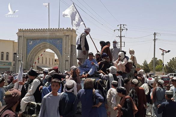 Taliban tiến như vũ bão, phó tổng thống Afghanistan bị đồn đã ‘bỏ trốn’