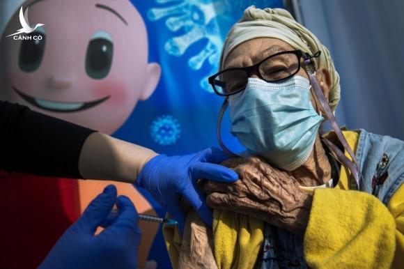 Sau Delta, thế giới đối mặt nguy cơ biến chủng mới dễ lây lan hơn? Sau Delta, thế giới đối mặt nguy cơ biến chủng mới dễ lây lan hơn?