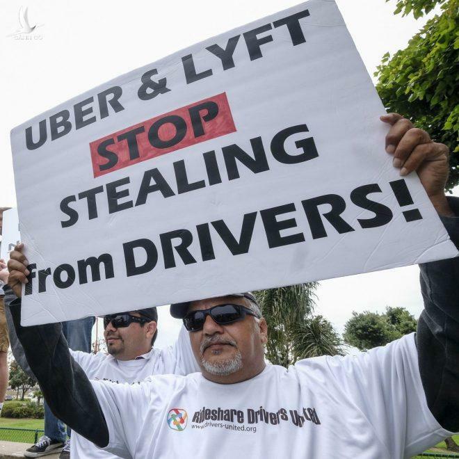 Vụ bê bối của Uber và màn lách luật chấn động thế giới