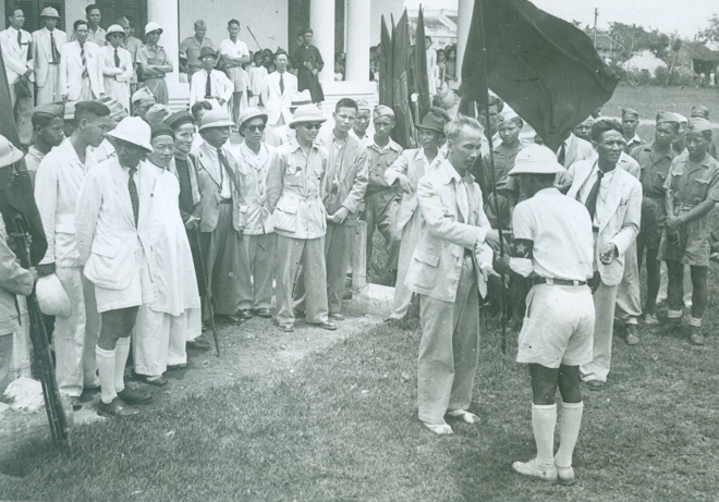 Ảnh = Ký ức = Lịch sử (Kỳ 4): Hình ảnh Chủ tịch Hồ Chí Minh trong một cuốn album quý