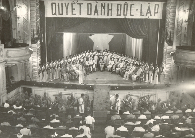 Ảnh = Ký ức = Lịch sử (Kỳ 4): Hình ảnh Chủ tịch Hồ Chí Minh trong một cuốn album quý