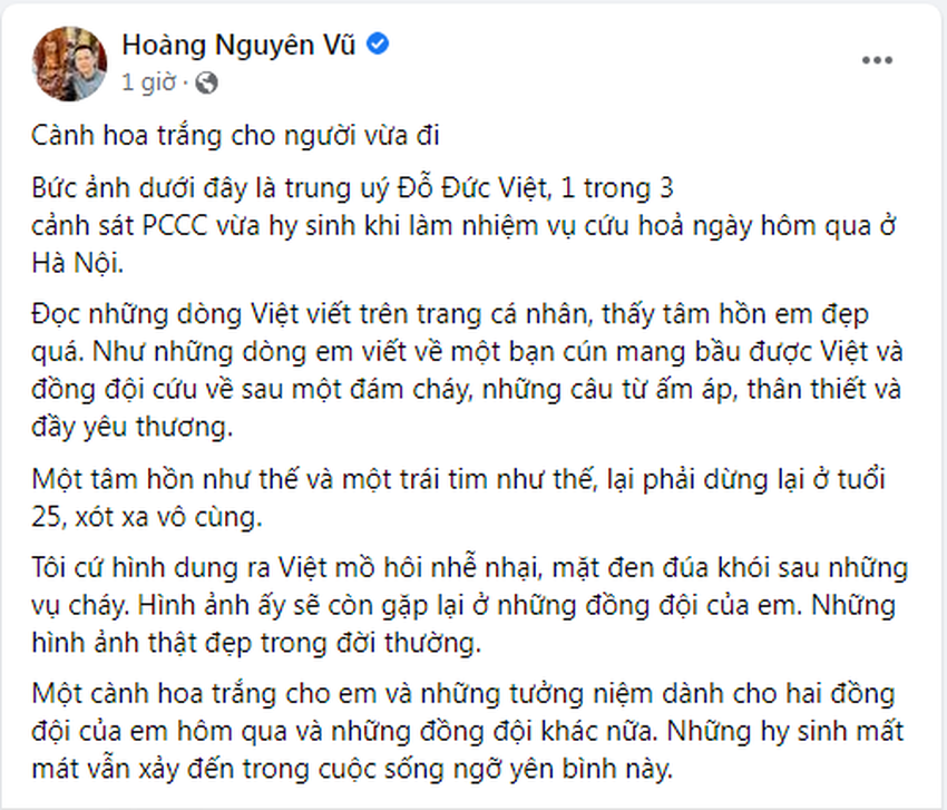 Xúc động di ảnh Trung uý Đỗ Đức Việt bên chú cún được cứu sau đám cháy