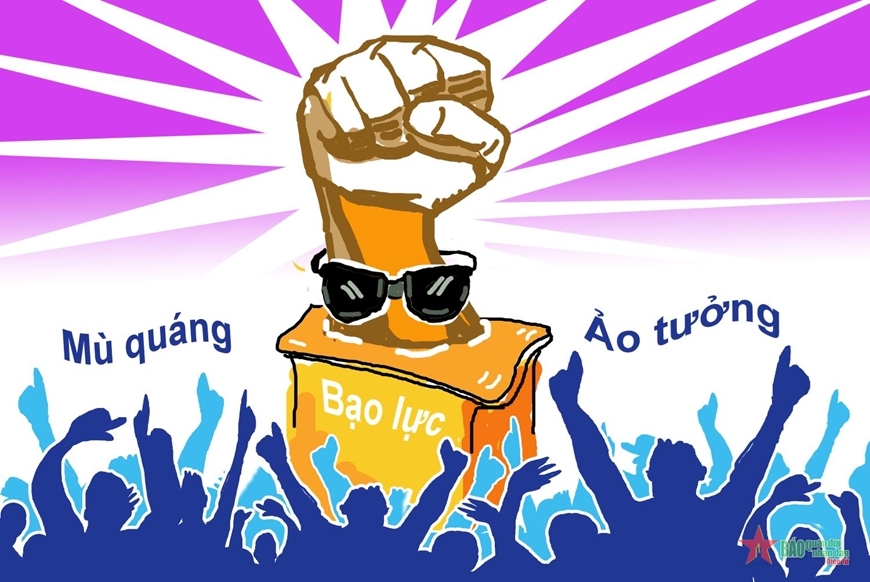 “Huy hiệu lạ” “Huy hiệu lạ”