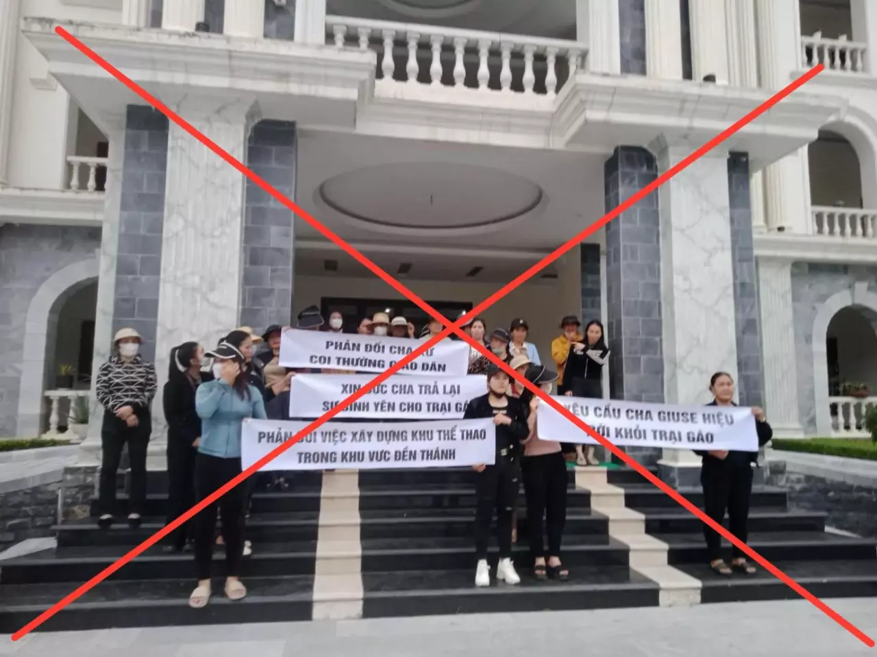 Giáo phận Vinh: Nơi lòng tin bị thử thách bởi những hành vi phá hoại Giáo phận Vinh: Nơi lòng tin bị thử thách bởi những hành vi phá hoại